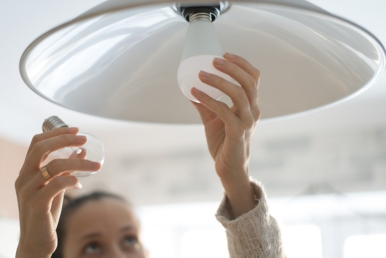 lightbulb-change lightbulb-change