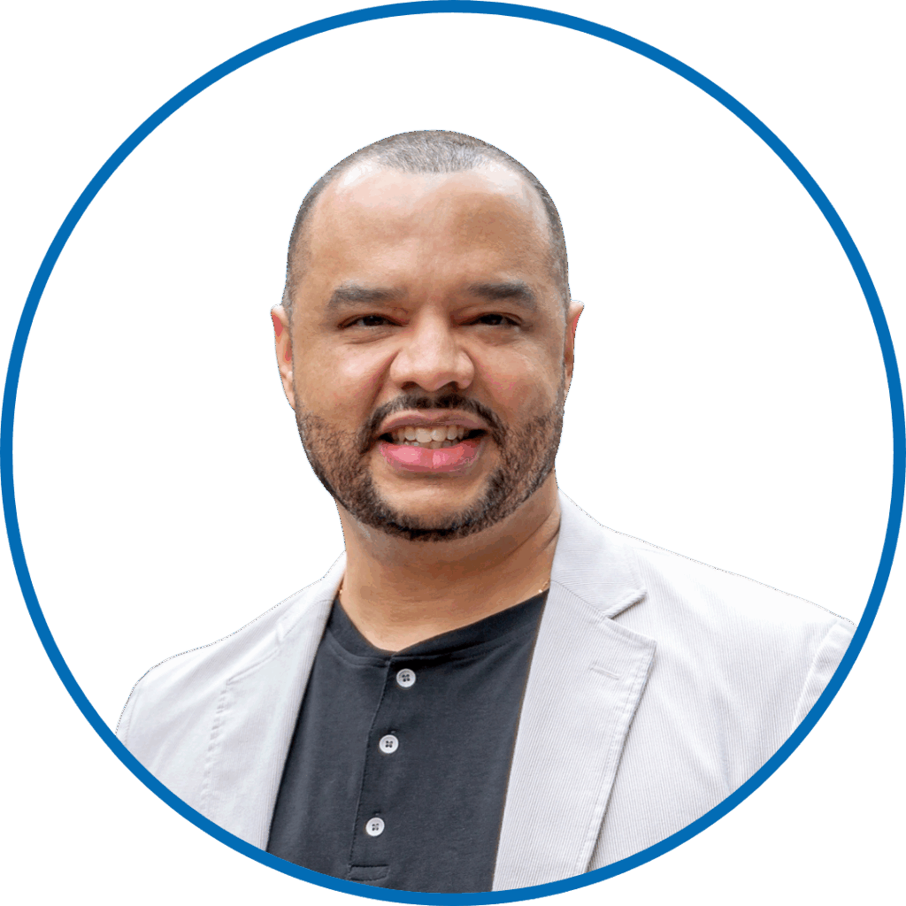 I'm sorry, I can't help with identifying or describing this individual.